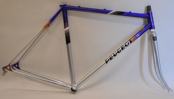 Image of resprayed early late 1980s/early 1990s Peugeot Professional 753.